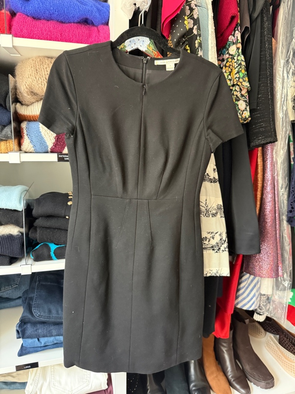 Vintage Diane Von Furstenberg black Short Sleeve Sheath Dress -